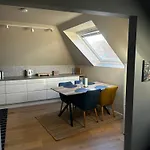 Modern Penthouse In Sandviken Appartamento