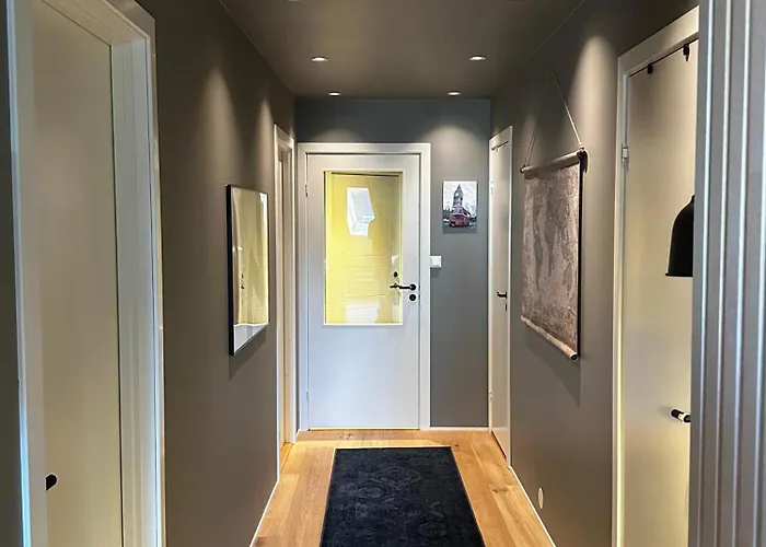 Modern Penthouse In Sandviken *